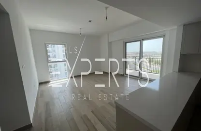 Apartment - 3 Bedrooms - 4 Bathrooms for sale in Waters Edge - Yas Island - Abu Dhabi Apartment - 3 Bedrooms - 4 Bathrooms for sale in Waters Edge - Yas Island - Abu Dhabi