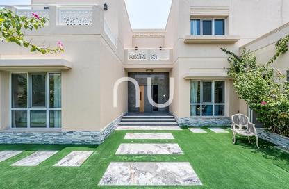 Villa - 5 Bedrooms - 5 Bathrooms for rent in Meadows 8 - Meadows - Dubai