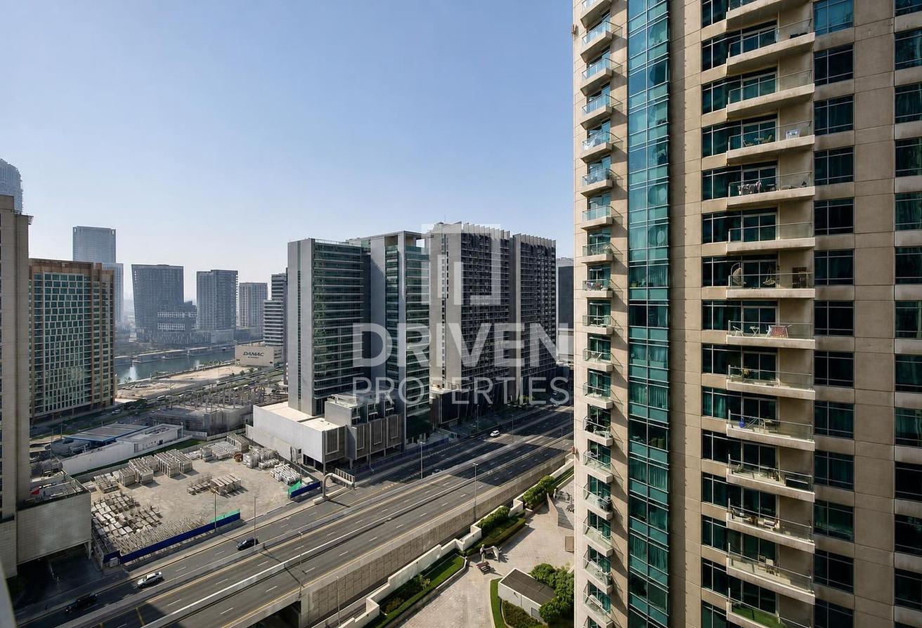 Elevated and Upgraded Unit | Prime Location photo 21