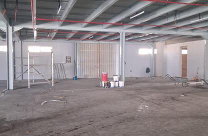Warehouse - Studio - 4 Bathrooms for rent in Al Jurf Industrial 3 - Al Jurf Industrial - Ajman