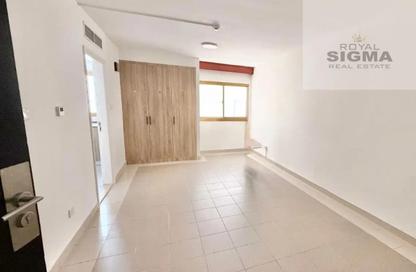 Apartment - 1 - 1 for rent in Mankhool Building - Al Mankhool - Bur Dubai - Dubai