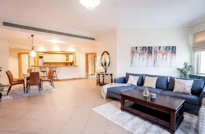 Apartment - 3 Bedrooms - 4 Bathrooms for rent in Al Nabat - Shoreline Apartments - Palm Jumeirah - Dubai