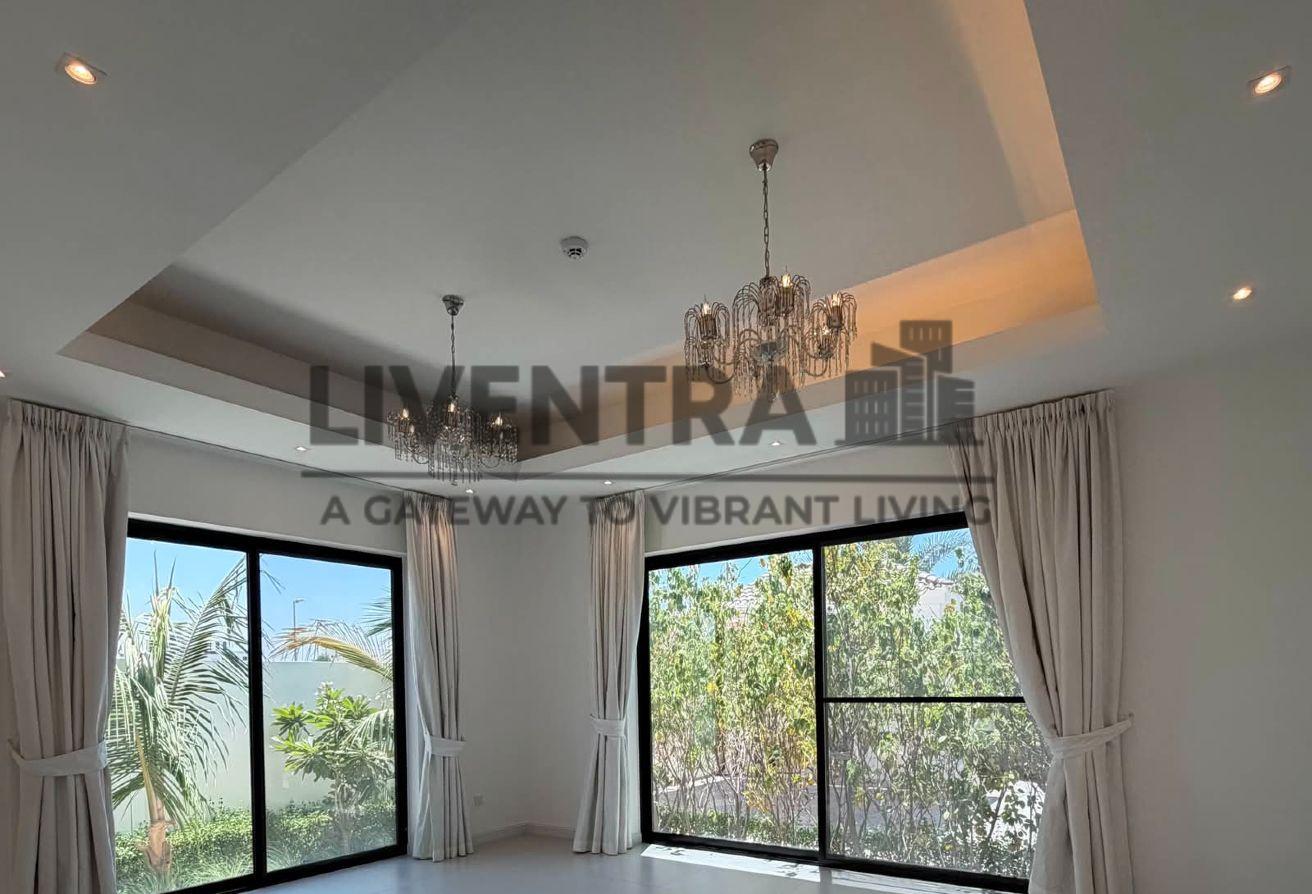 5BR Villa with Pool in Al Khawaneej 1 photo 17