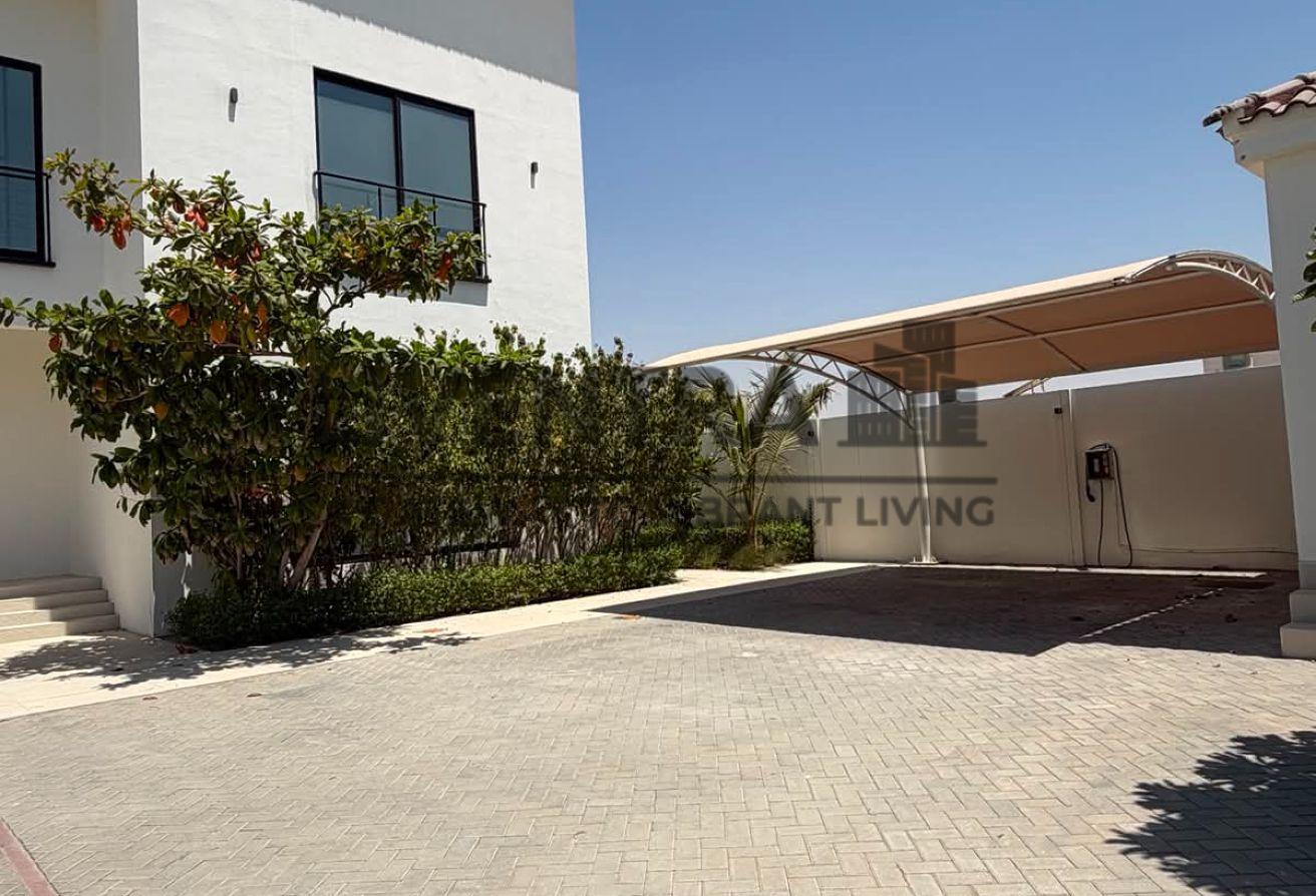 5BR Villa with Pool in Al Khawaneej 1 photo 19