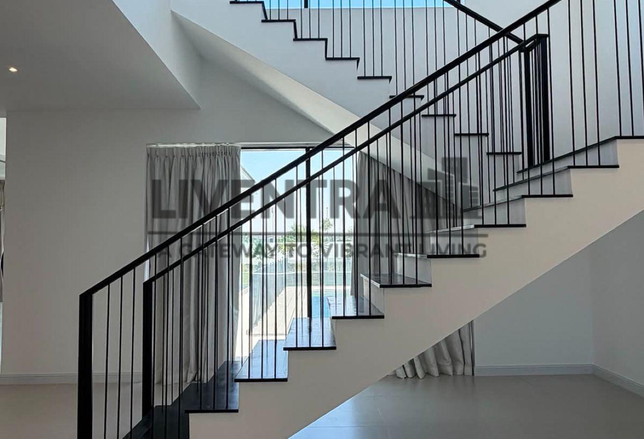 5BR Villa with Pool in Al Khawaneej 1 photo 6