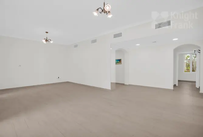 146422125 - Property Image 3