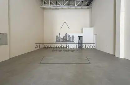 مستودع - استوديو - 1 حمام للايجار في أم درع - أم القيوين