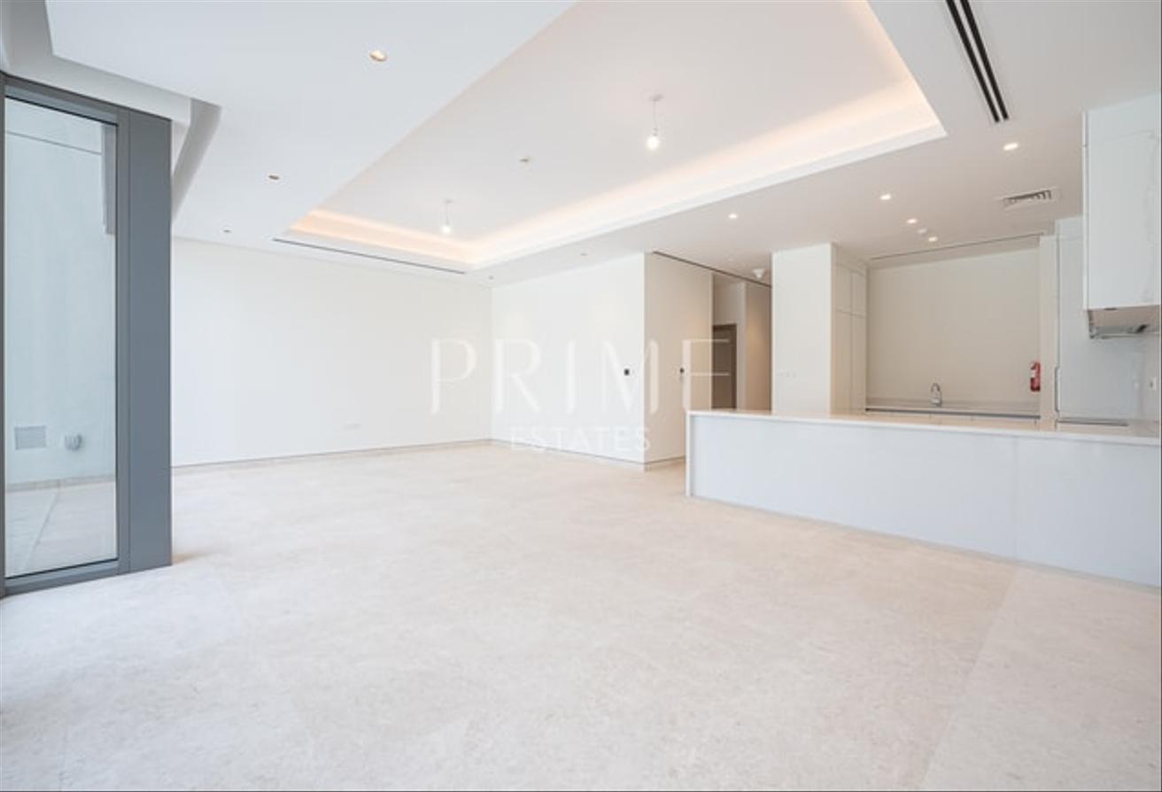 Luxury 4BR | Prime Location | Vacant photo 6
