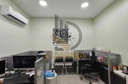 عمارة بالكامل - استوديو - 3 حمامات للبيع في مبني علي موسى - الصجعة الصناعية - الصجعة - الشارقة