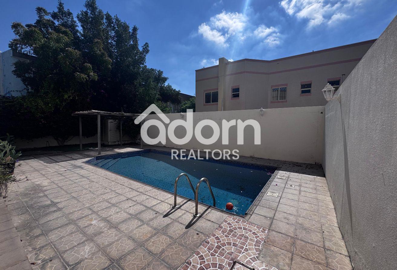 Spacious 5BR Villa | Pool & Garden | Near Beach photo 9