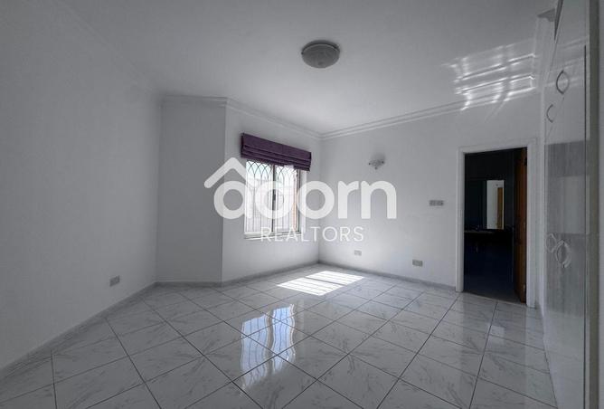 75018456 - Property Image 2