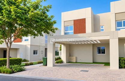 Townhouse - 4 - 5 for rent in Amaranta - Villanova - Dubai