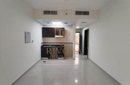 Apartment - Studio - 1 Bathroom for rent in Infinity Building - Sheikh Zayed Road - Dubai