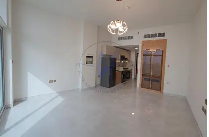 Apartment - 1 Bathroom for rent in Skyz by Danube - Arjan - Dubai