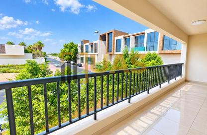 Villa - 4 - 4 for rent in Jumeirah 3 - Jumeirah - Dubai
