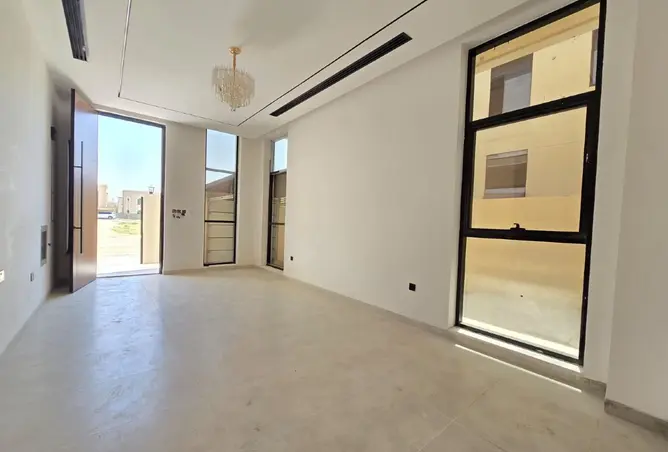 123378004 - Property Image 2