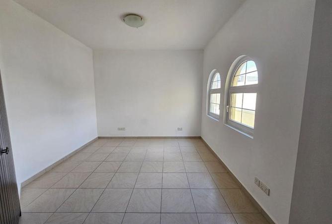 70700725 - Property Image 3