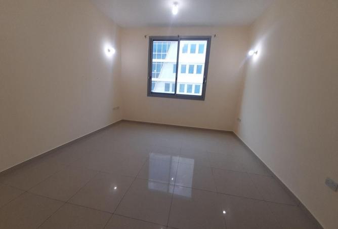 70715670 - Property Image 2