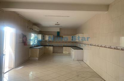 Villa - 4 - 5 for rent in Manazil Al Mankhool 01 - Al Mankhool - Bur Dubai - Dubai