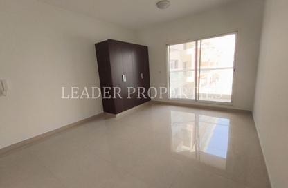 Apartment - Studio - 1 for rent in Royal JVC Building - District 10 - Jumeirah Village Circle - Dubai