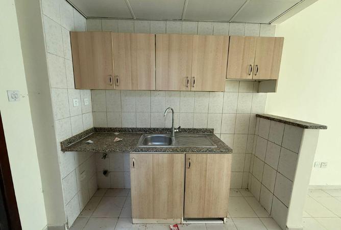 92708999 - Property Image 3