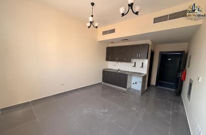 Apartment - Studio - 1 for rent in Ajman Hills - Al Alia - Ajman