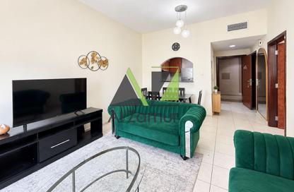 Apartment - 1 - 2 for rent in University View Block C - University View - Dubai Silicon Oasis - Dubai
