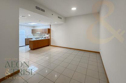 Apartment - 1 Bedroom - 2 Bathrooms for rent in Sulafa Tower - Dubai Marina - Dubai