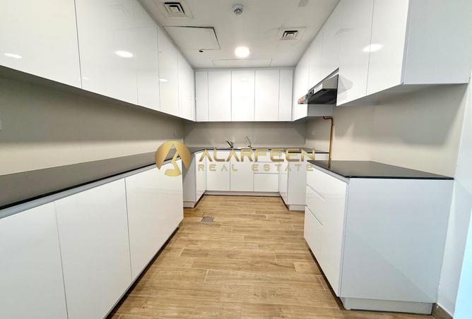 122478304 - Property Image 2