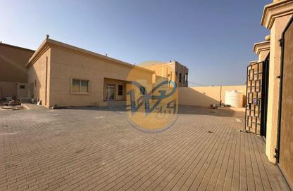 Villa - 3 Bedrooms - 5 Bathrooms for rent in Al Riffa - Ras Al Khaimah