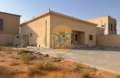 Villa - 3 Bedrooms - 5 Bathrooms for rent in Al Riffa - Ras Al Khaimah