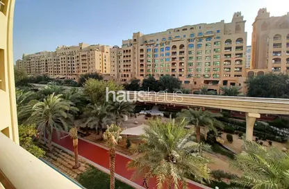 Apartment - 2 Bedrooms - 4 Bathrooms for rent in Al Anbara - Shoreline Apartments - Palm Jumeirah - Dubai