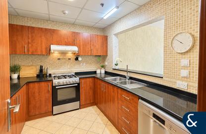 Apartment - 1 - 2 for sale in Olympic Park 4 - Olympic Park Towers - Dubai Sports City - Dubai