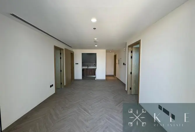 156011415 - Property Image 2
