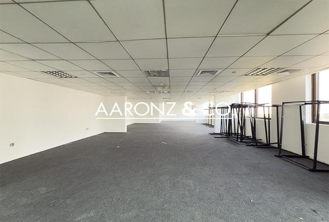 73855613 - Property Image 3