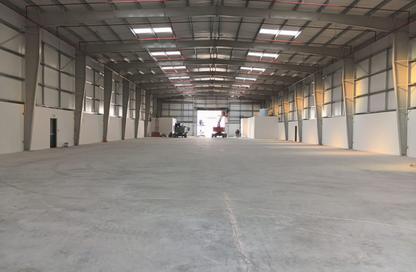 Factory - Studio - 3 for rent in Umm Al Thuoob - Umm Al Quwain