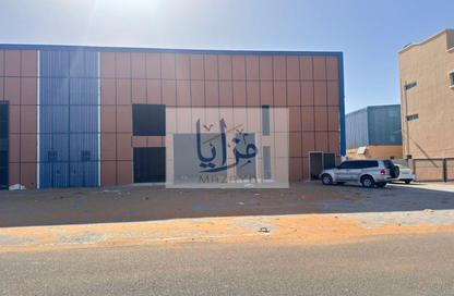 Warehouse - Studio - 7+ for rent in Umm Al Thuoob - Umm Al Quwain