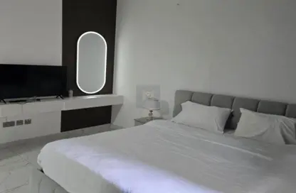 Apartment - 1 Bathroom for rent in Time 1 - Dubai Land Residence Complex - Dubai Land - Dubai