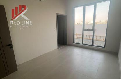Villa - 5 Bedrooms - 6 Bathrooms for rent in Al Tai - Sharjah