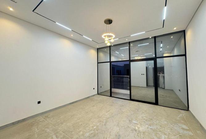 104692603 - Property Image 2
