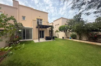 فيلا - 3 غرف نوم - 3 حمامات للايجار في الينابيع 2 - الينابيع - دبي