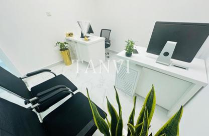 Office Space - Studio - 1 for rent in Fatima Mohammad Ahmad Bin Suleiman Building - Al Raffa - Bur Dubai - Dubai