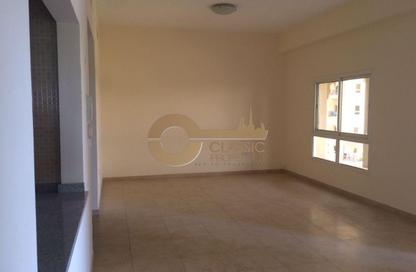 Apartment - 2 Bedrooms - 3 Bathrooms for rent in Al Thamam 01 - Al Thamam - Remraam - Dubai Apartment - 2 Bedrooms - 3 Bathrooms for rent in Al Thamam 01 - Al Thamam - Remraam - Dubai
