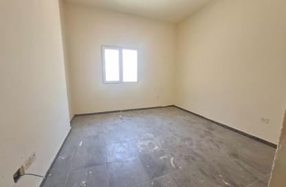 Apartment - 2 - 1 for rent in Fire Station Road - Muwaileh - Sharjah
