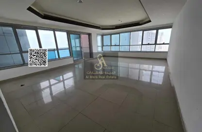 شقة - 2 غرف نوم - 3 حمامات للبيع في برج الكورنيش - طريق كورنيش عجمان - عجمان