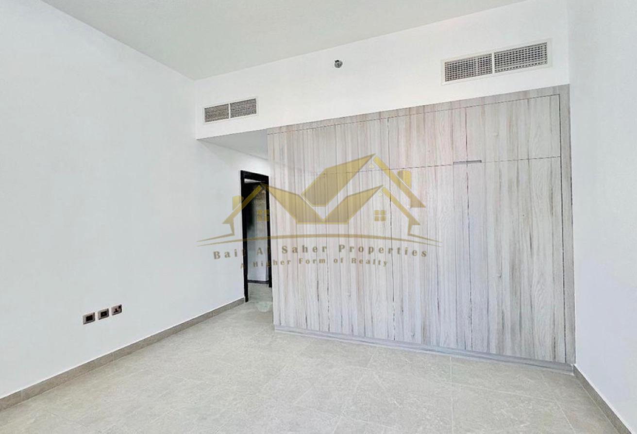 Semi furnished 1BR Apartment Gym Pool Parking photo 4