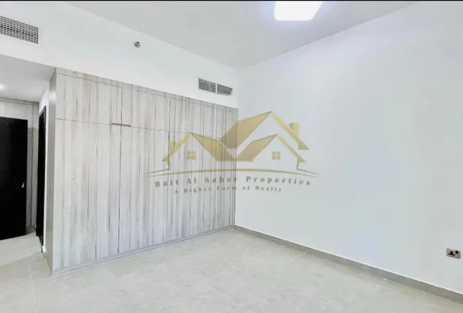 136075880 - Property Image 2