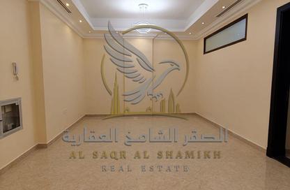 شقة - 3 غرف نوم - 3 حمامات للايجار في فلل الروضة 3 - 3 الروضة - الروضة - عجمان شقة - 3 غرف نوم - 3 حمامات للايجار في فلل الروضة 3 - 3 الروضة - الروضة - عجمان
