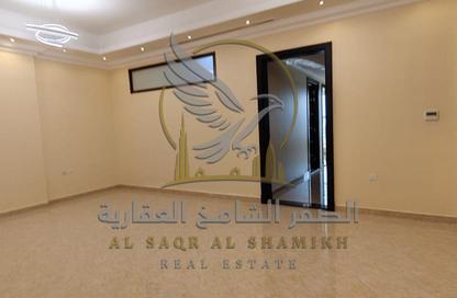 شقة - 3 غرف نوم - 3 حمامات للايجار في فلل الروضة 3 - 3 الروضة - الروضة - عجمان شقة - 3 غرف نوم - 3 حمامات للايجار في فلل الروضة 3 - 3 الروضة - الروضة - عجمان