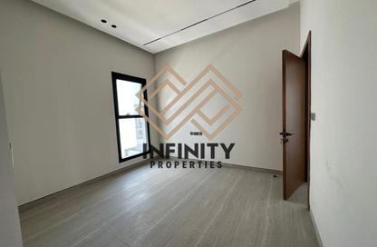 Villa - 5 Bedrooms - 6 Bathrooms for sale in Al Yasmeen 1 - Al Yasmeen - Ajman